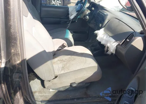 2003 Mazda B3000 Ds z USA, uszkodzony, nr VIN 4F4YR16U43TM21772